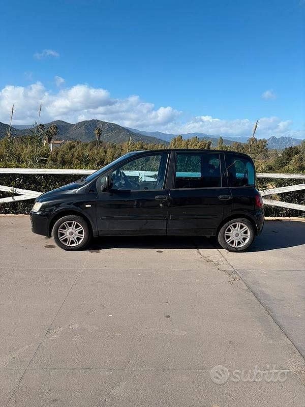 Usata Fiat Multipla Dynamic 120 CV (88 kW) 2009 Nero Monovolume