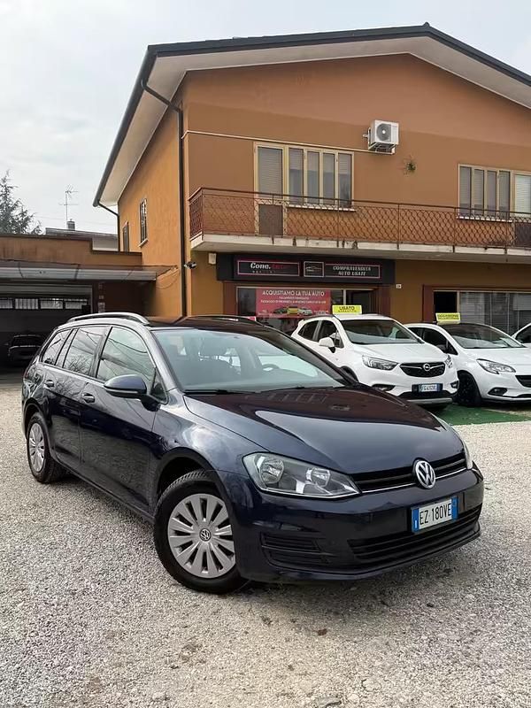 Usata VW Golf VII Comfortline 89 CV (65 kW) 2015 Blu Station wagon