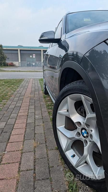 Usata BMW X1 xLine 143 CV (105 kW) 2013 Grigio SUV