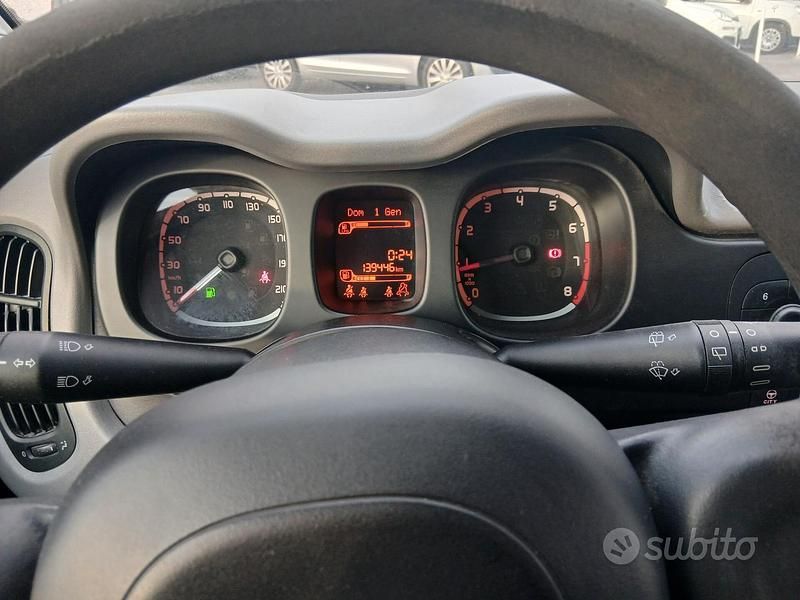 Usata Fiat Panda Easy 69 CV (50 kW) 2013 Bianco Berlina