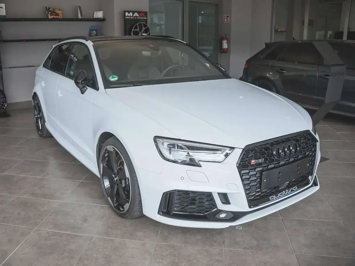 Usata Audi RS3 400 CV (294 kW) 2020 Gletscherweiß metallic Berlina