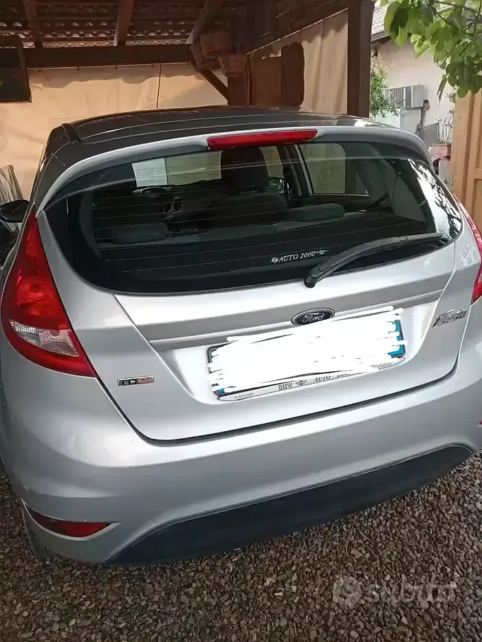 Usata Ford Fiesta 2009 Grigio Berlina
