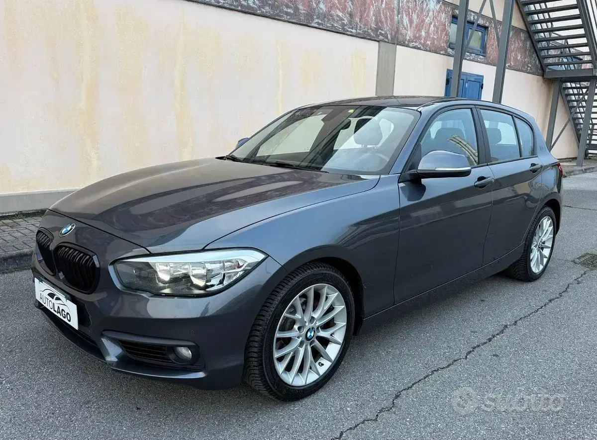 Usata BMW 118 150 CV (110 kW) 2017 Grigio Utilitaria