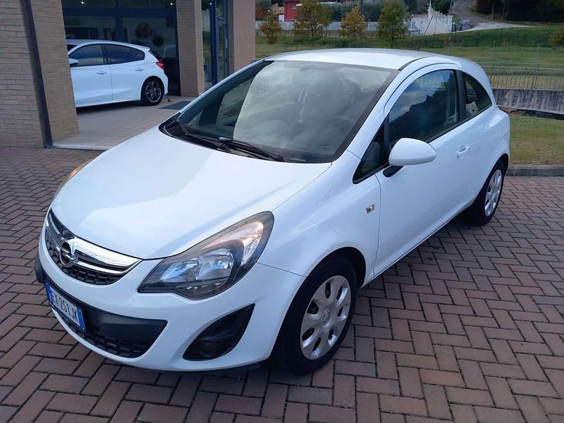 Usata Opel Corsa 86 CV (63 kW) 2014 Bianco Berlina