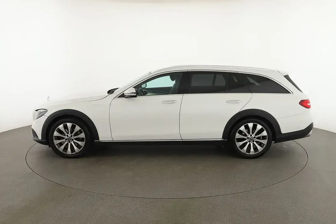 Usata Mercedes E220 Business 195 CV (143 kW) 2019 Bianco