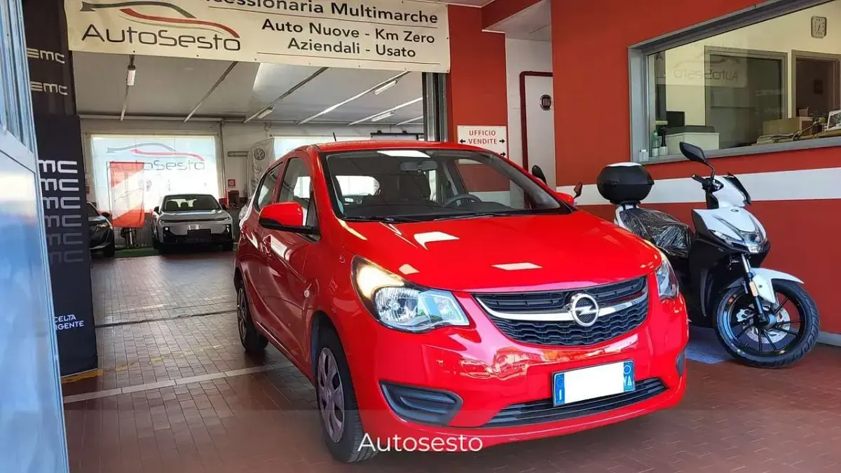 Usata Opel Karl Cosmo 75 CV (55 kW) 2016 Rosso Utilitaria