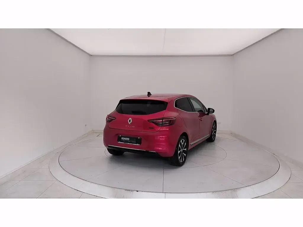 Usata Renault Clio Techno 145 CV (106 kW) 2023 Rosso Utilitaria