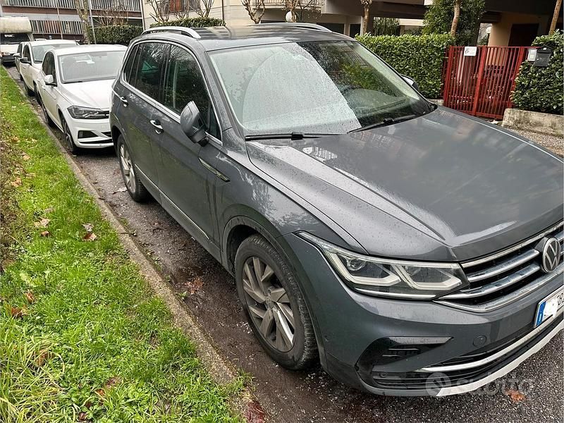 Usata VW Tiguan Elegance 150 CV (110 kW) 2020 Grigio SUV