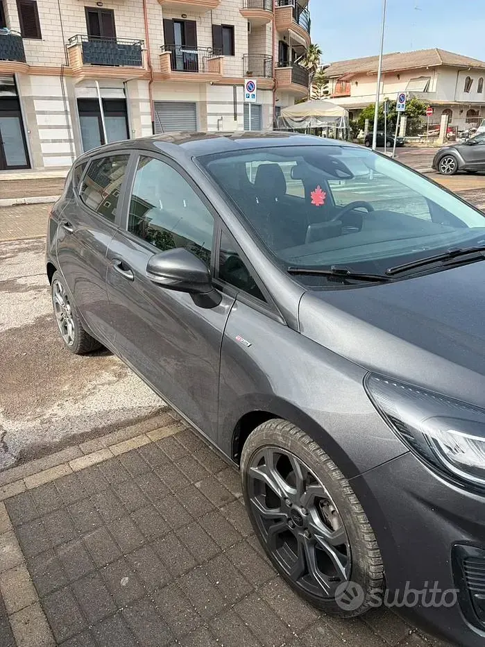 Usata Ford Fiesta 75 CV (55 kW) 2022 Utilitaria