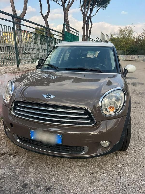 Usata Mini Countryman 111 CV (81 kW) 2012 Marrone SUV