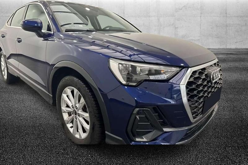 Usata Audi Q3 Business 150 CV (110 kW) 2023 Blu/azzurro SUV