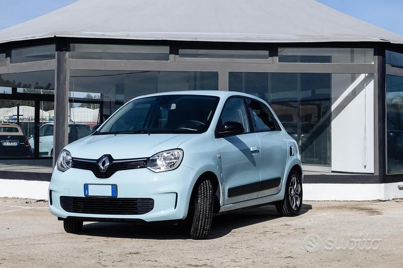 Usata Renault Twingo Equilibre 65 CV (47 kW) 2024 Blu Utilitaria