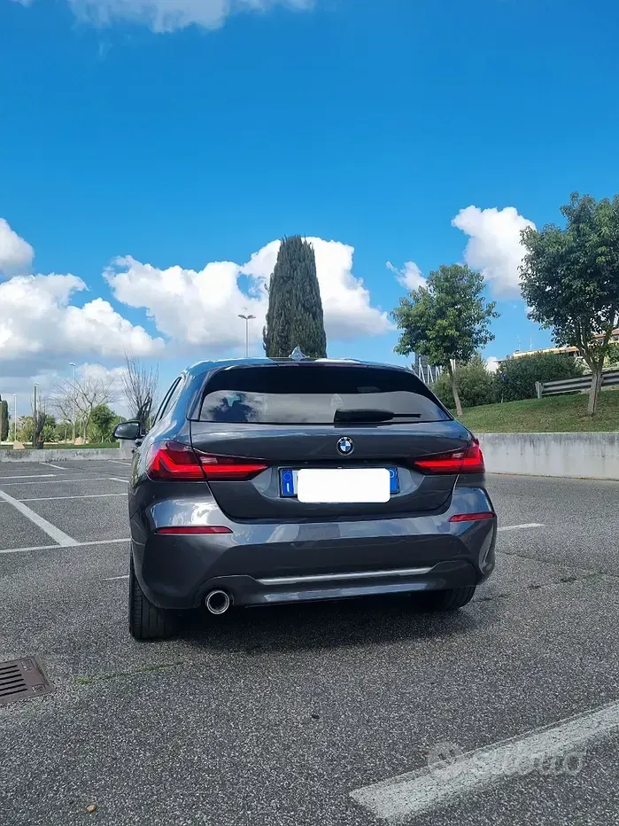 Usata BMW 116 Luxury Line 116 CV (85 kW) 2020 Grigio Utilitaria
