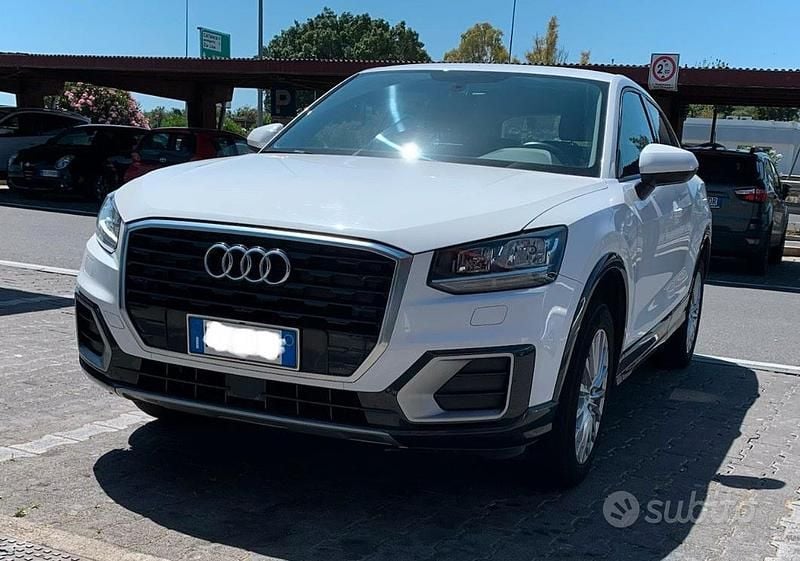 Usata Audi Q2 Business 116 CV (85 kW) 2017 Bianco SUV