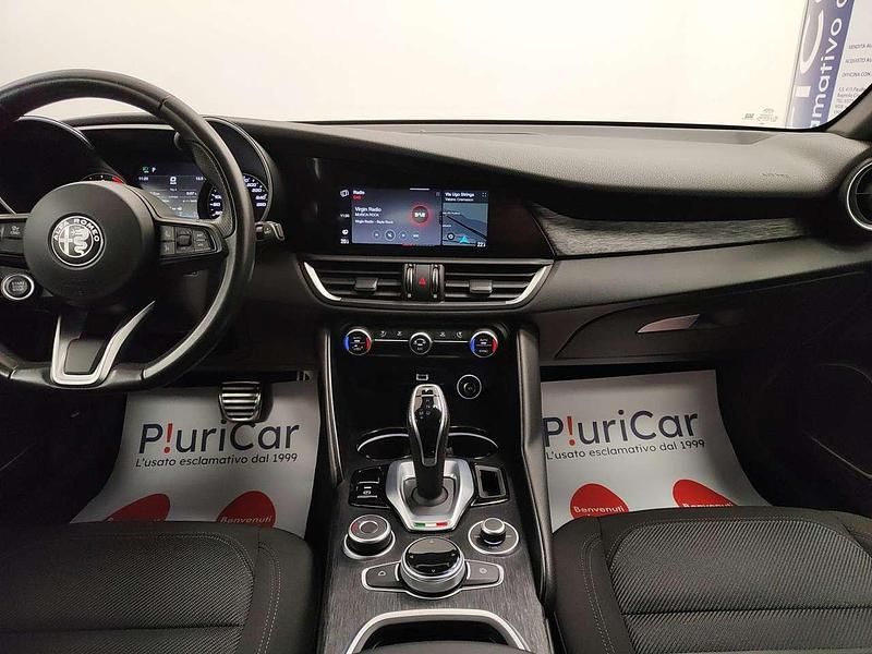 Usata Alfa Romeo Giulia 160 CV (117 kW) 2022 Blu/azzurro Berlina