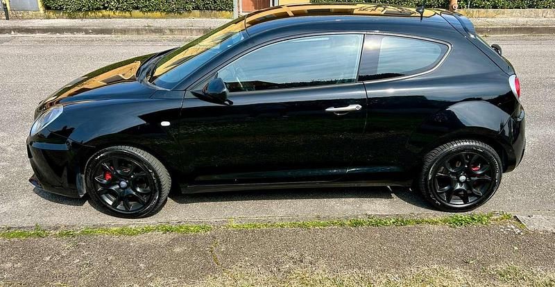 Usata Alfa Romeo MiTo 90 CV (66 kW) 2017 Nero Utilitaria