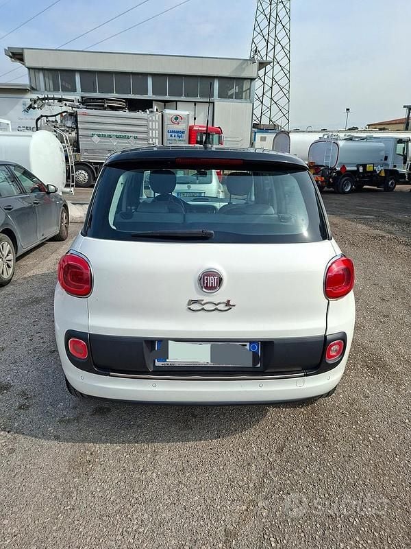 Begagnad Fiat 500L 105 HK (77 kW) 2013 Vit Minibuss