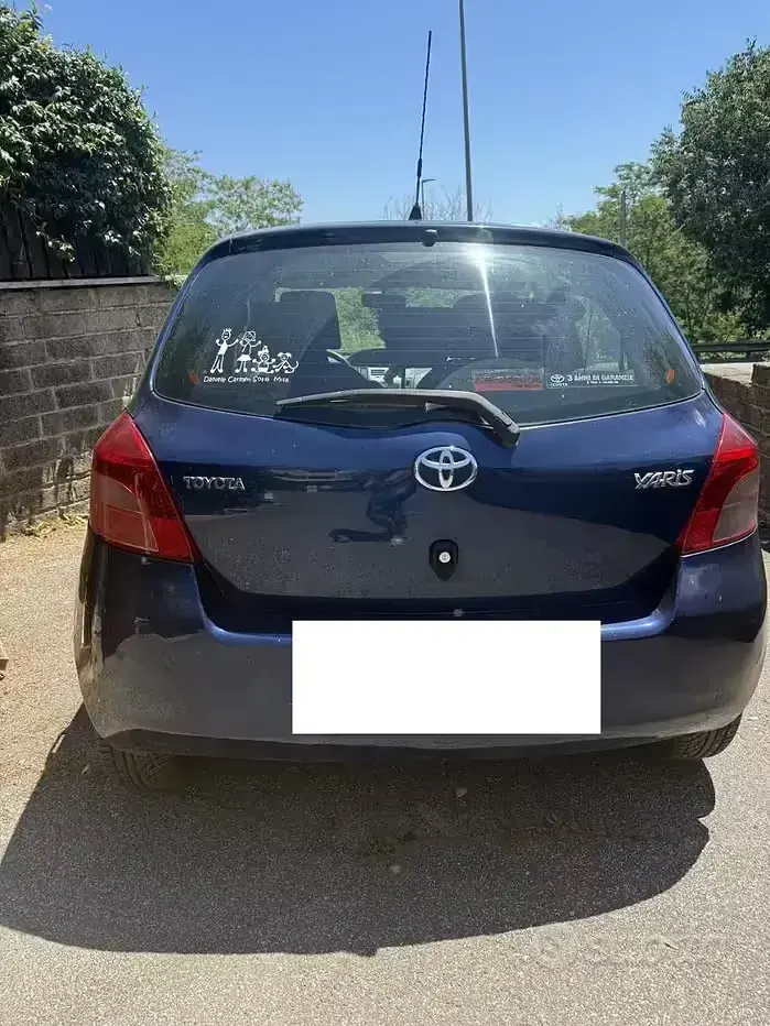 Usata Toyota Yaris 90 CV (66 kW) 2006 Utilitaria