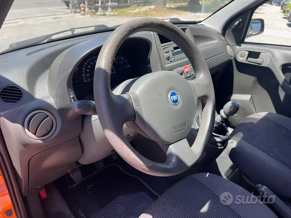 Usata Fiat Panda Active 69 CV (50 kW) 2008 Arancione Utilitaria