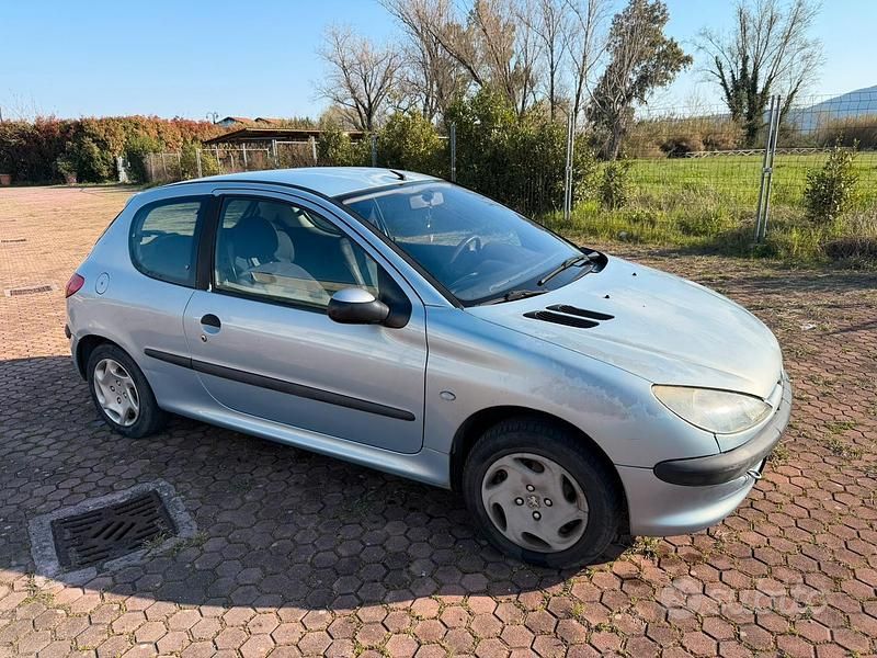 Usata Peugeot 206 2001 Berlina