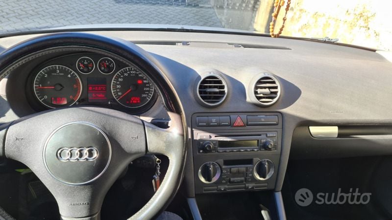 Usata Audi A3 140 CV (102 kW) 2004 Grigio Utilitaria