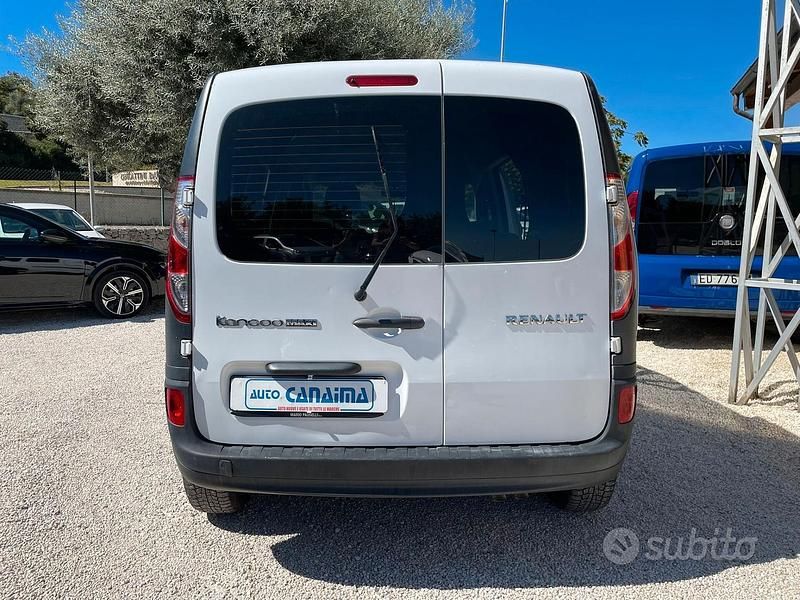 Usata Renault Kangoo 90 CV (66 kW) 2019 Bianco Monovolume