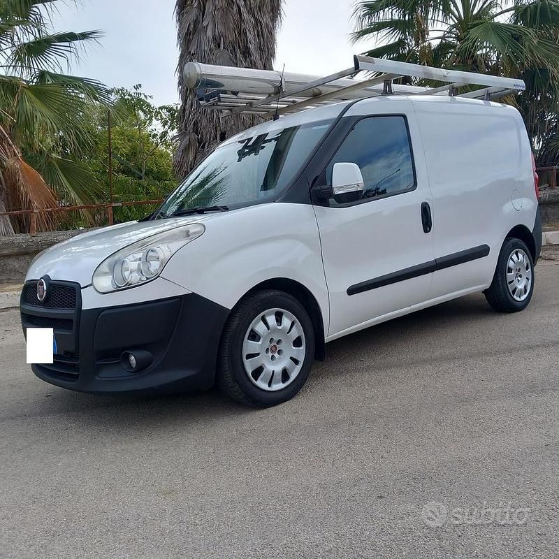 Bianco Usata 2014 Fiat Doblò Monovolume | 6790 € (Ottimo prezzo) - Immagine 1/4