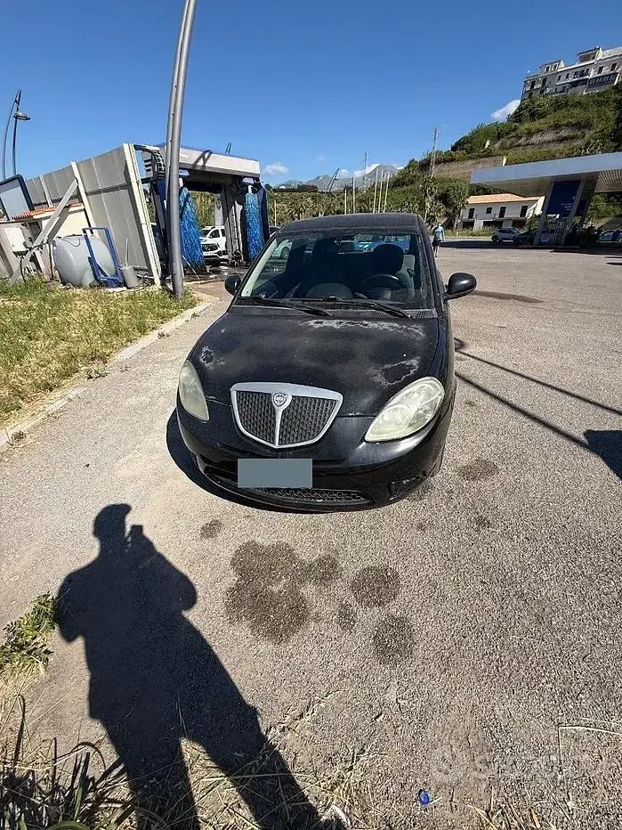 Gebraucht Lancia Ypsilon 60 PS (44 kW) 2009 Schwarz Kleinwagen