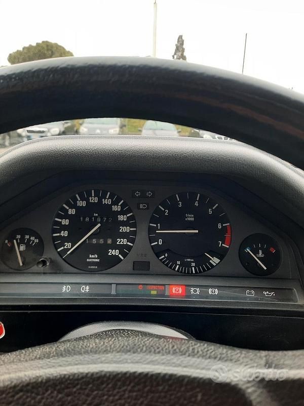 Usata BMW 318 1988 Blu Berlina
