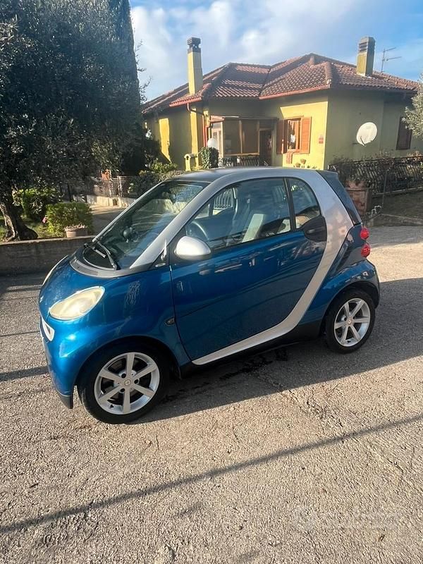Blu Usata 2008 Smart ForTwo Coupé Coupé | 3500 € (Buon prezzo) - Immagine 1/4