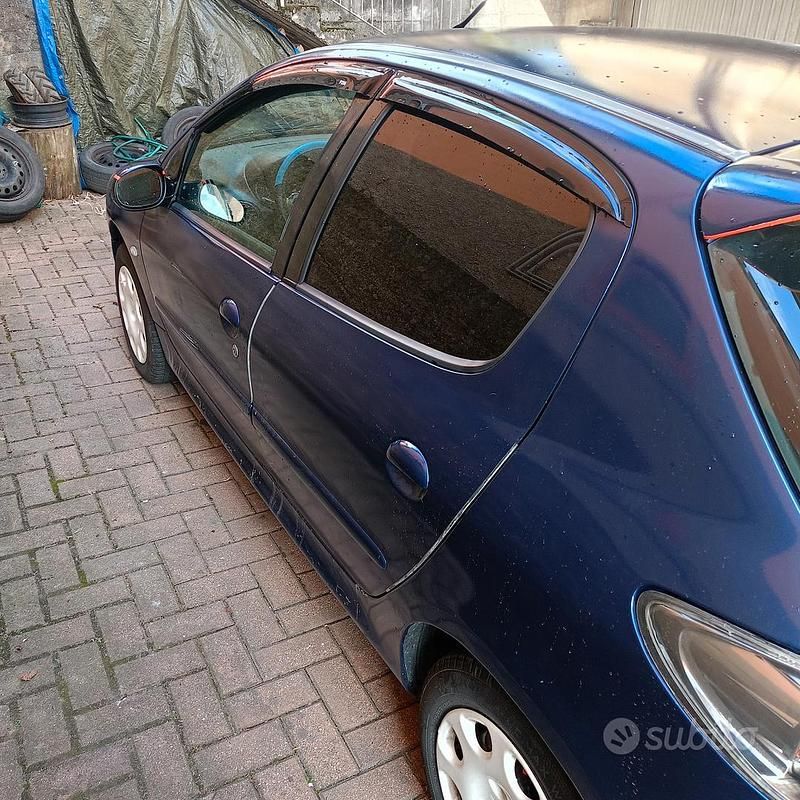 Usata Peugeot 206 2004 Blu Berlina