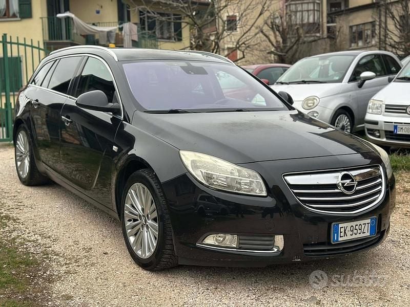 Usata Opel Insignia Cosmo 160 CV (117 kW) 2011 Nero Berlina