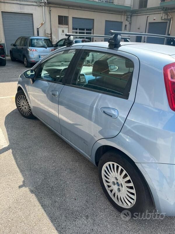 Usata Fiat Grande Punto 75 CV (55 kW) 2006 Blu Utilitaria