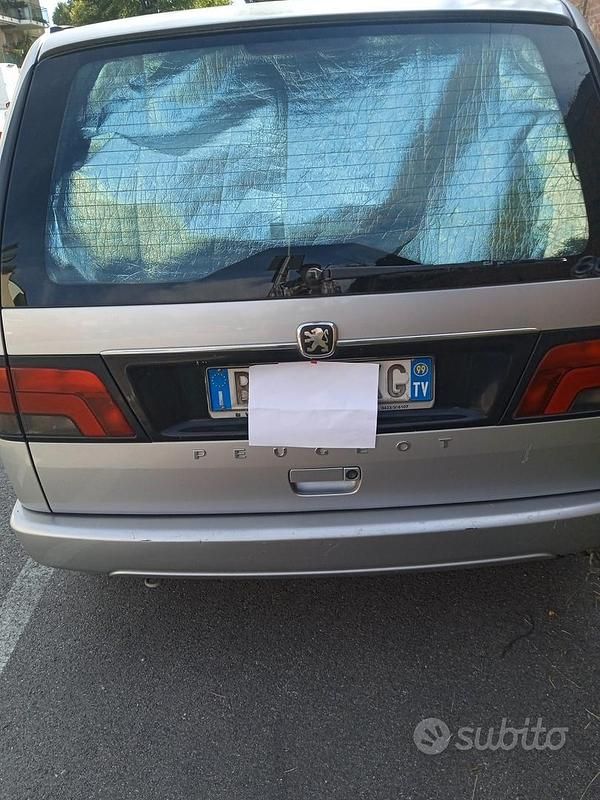 Usata Peugeot 806 109 CV (80 kW) 1999 Grigio Monovolume