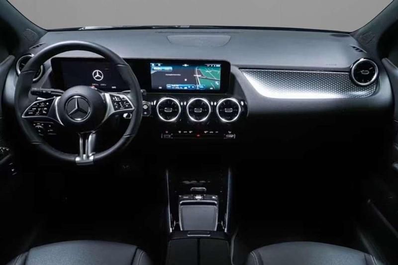 Usata Mercedes B180 Advanced Plus 136 CV (100 kW) 2024 Nero Monovolume