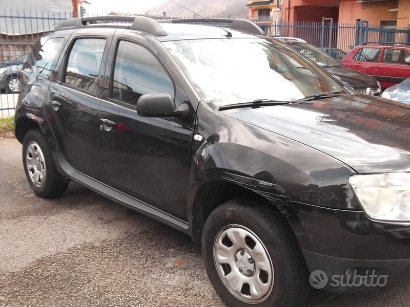 Usata Dacia Duster 110 CV (80 kW) 2010 Nero SUV