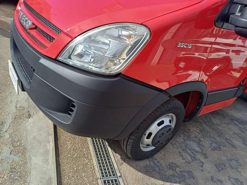 Usata Iveco Daily 150 CV (110 kW) 2007 Rosso