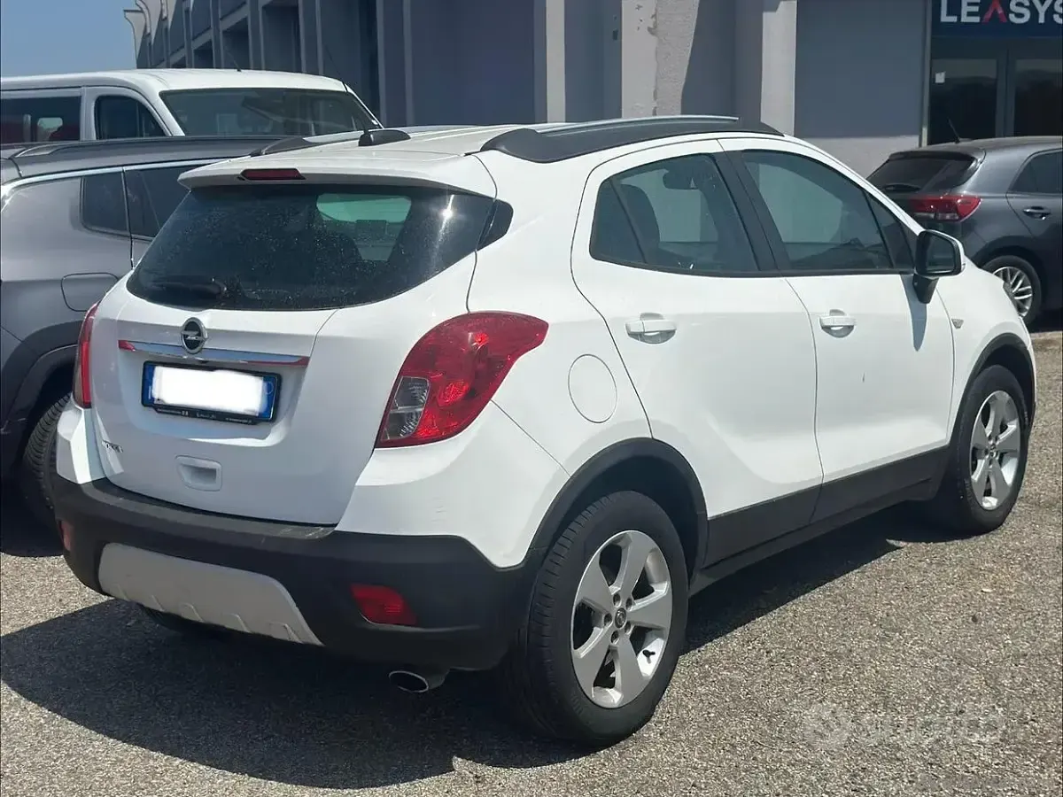 Usata Opel Mokka Cosmo 136 CV (100 kW) 2016 Bianco SUV