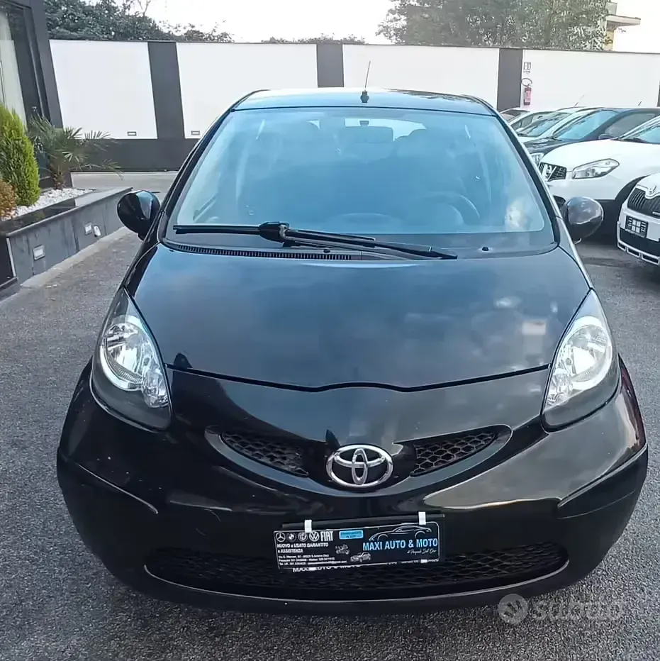 Usata Toyota Aygo 68 CV (50 kW) 2008 Nero Utilitaria