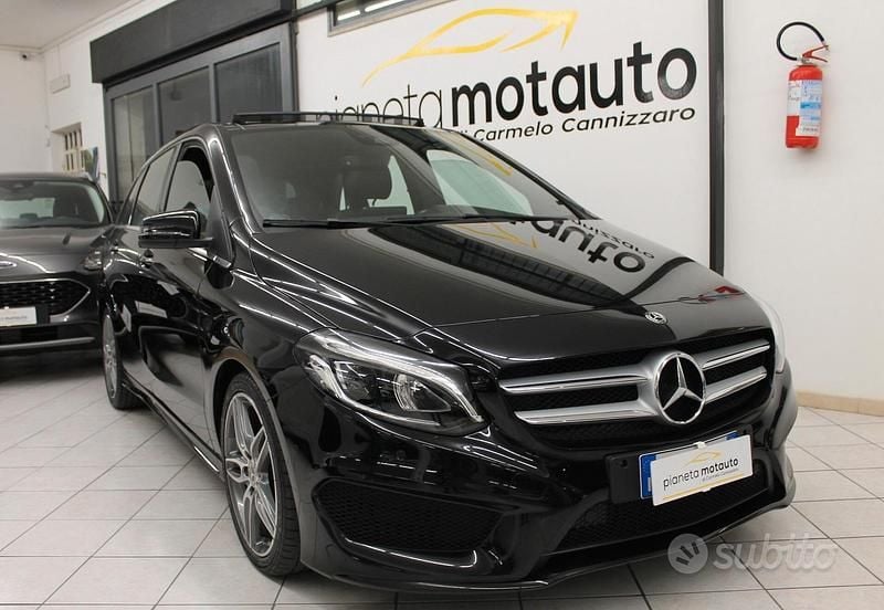 Usata Mercedes B200 135 CV (99 kW) 2017 Nero Monovolume