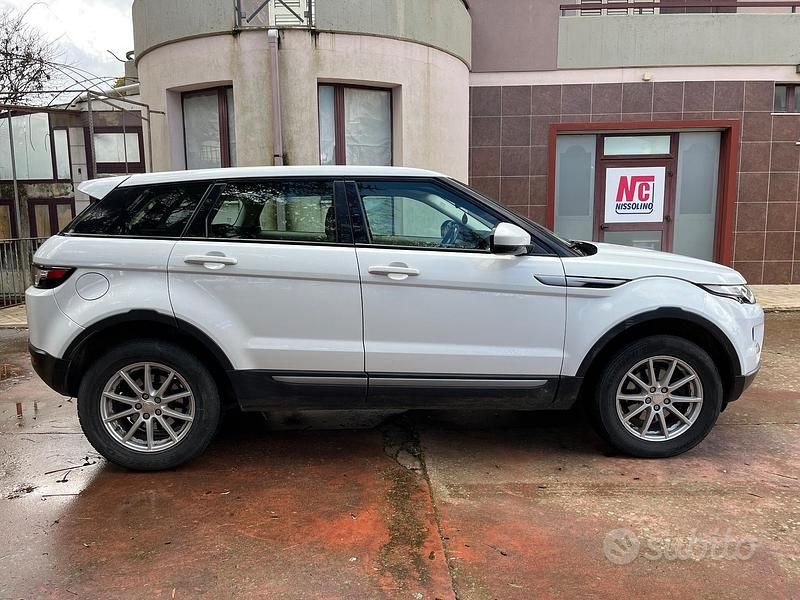 Usata Land Rover Range Rover evoque 150 CV (110 kW) 2014 Bianco SUV