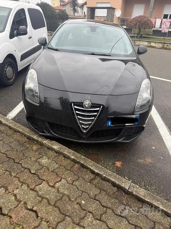Usata Alfa Romeo Giulietta 105 CV (77 kW) 2014 Nero Berlina