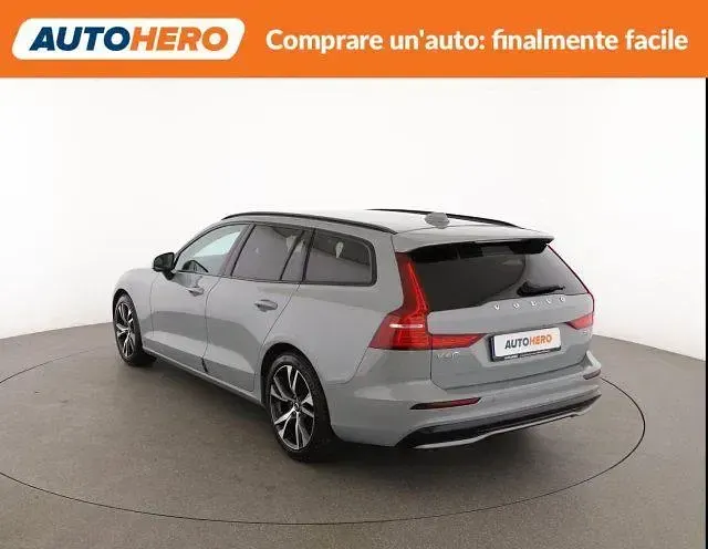 Usata Volvo V60 Plus 163 CV (119 kW) 2023 Grigio Station wagon