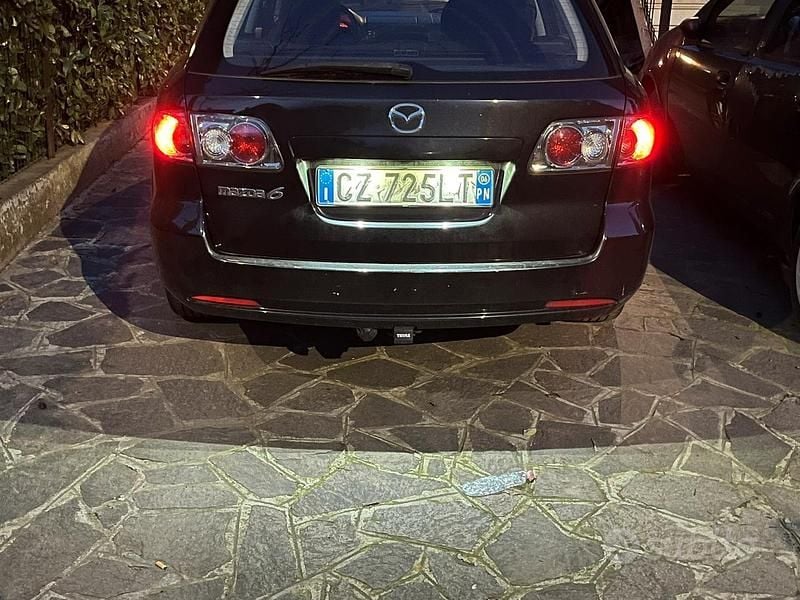 Usata Mazda 6 143 CV (105 kW) 2006 Blu Station wagon