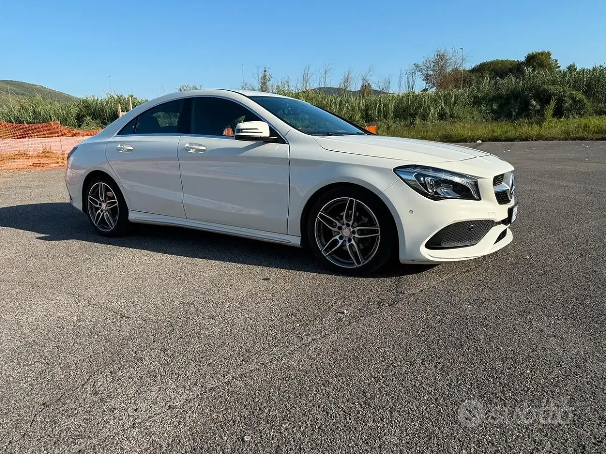 Usata Mercedes CLA200 Premium 136 CV (100 kW) 2016 Bianco Coupé