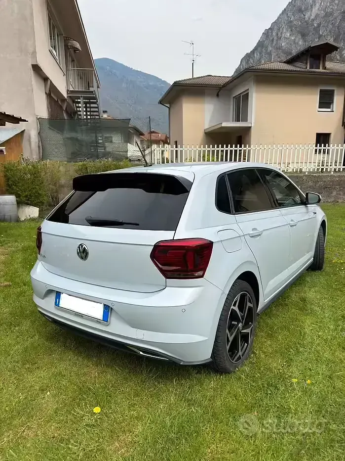 Usata VW Polo R-line 95 CV (69 kW) 2019 Utilitaria