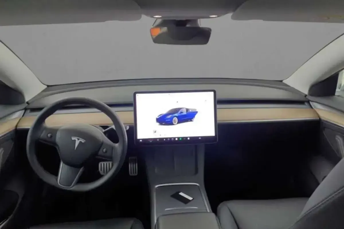 Usata Tesla Model 3 Performance 155 kW (211 CV) 2022 Blu/azzurro Berlina