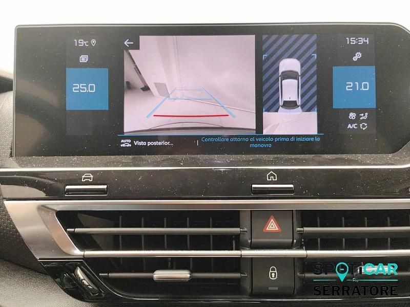 Begagnad Citroën C4 Feel 130 HK (95 kW) 2023 Grå SUV