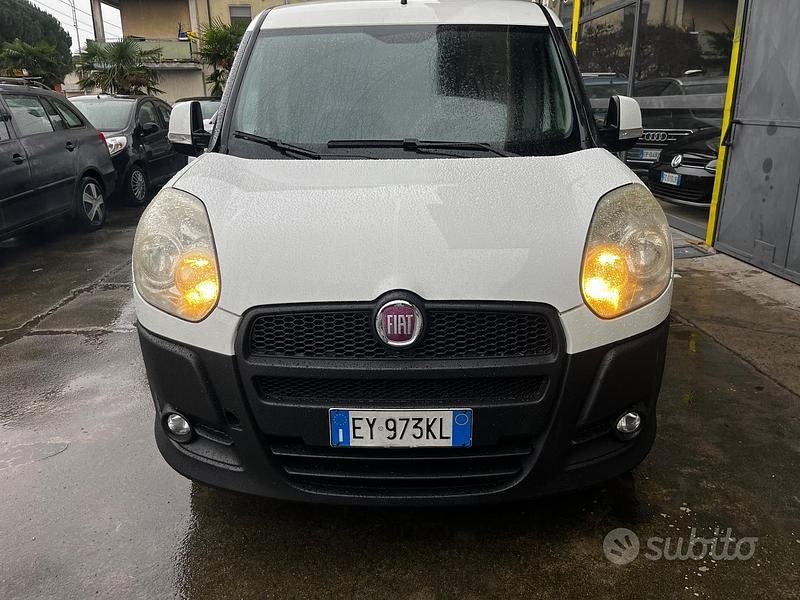 Usata Fiat Doblò 89 CV (65 kW) 2015 Bianco Monovolume