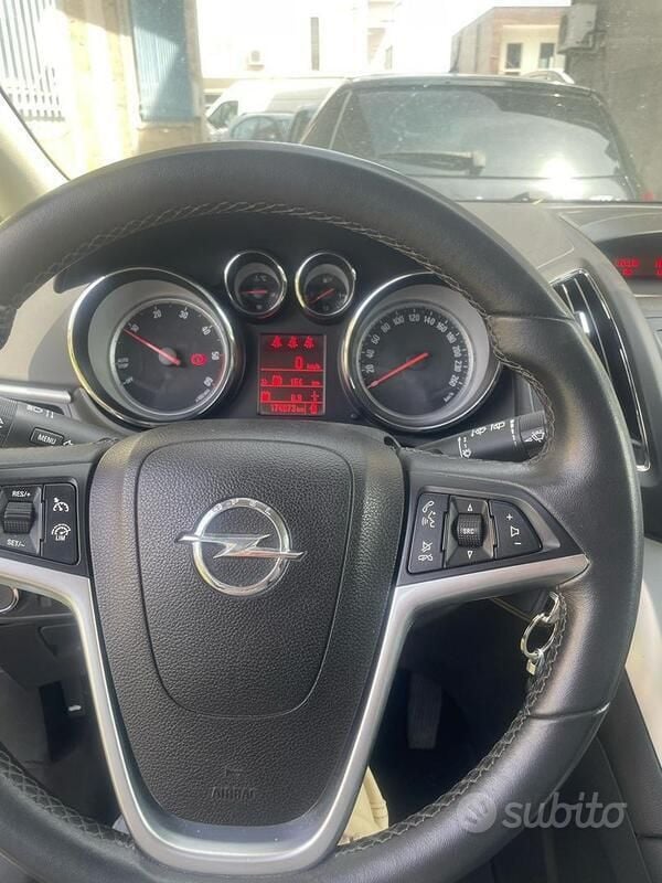 Usata Opel Zafira 136 CV (100 kW) 2014 Monovolume